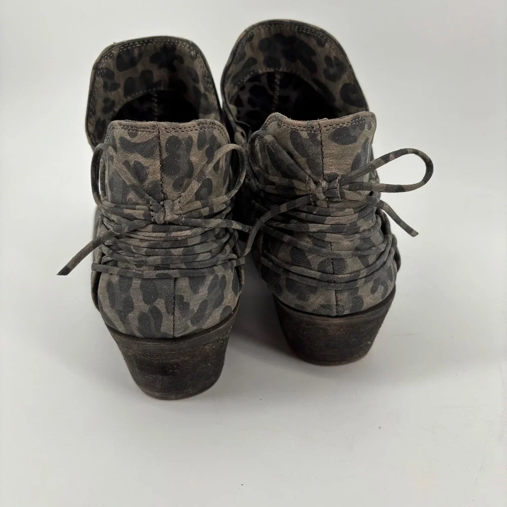Very G Women Ankle Boots 10 Gray Leopard Print Lace Up Back Block Heel Boho Chic